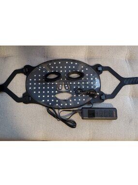 NWOB Led Red Light Face Mask